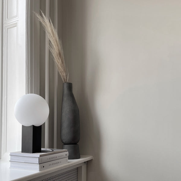 101 Copenhagen Sphere Vase Tall in dark grey with Hoop table lamp